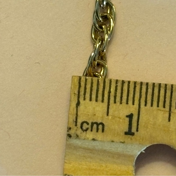 Vintage Monet Gold Tone Heart Pendant Necklace - Picture 8 of 9